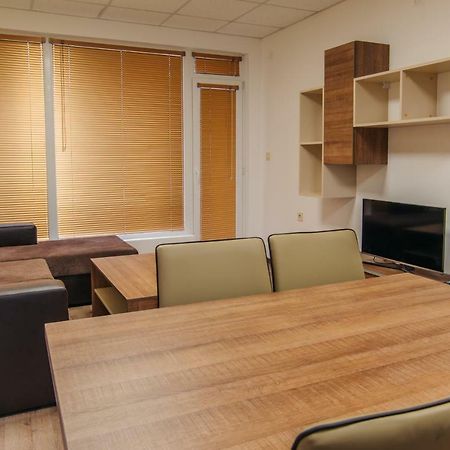 Pansion Storgozia Aparthotel Pleven ภายนอก รูปภาพ
