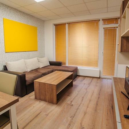Pansion Storgozia Aparthotel Pleven ภายนอก รูปภาพ