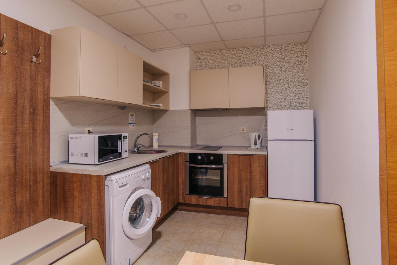Pansion Storgozia Aparthotel Pleven ภายนอก รูปภาพ