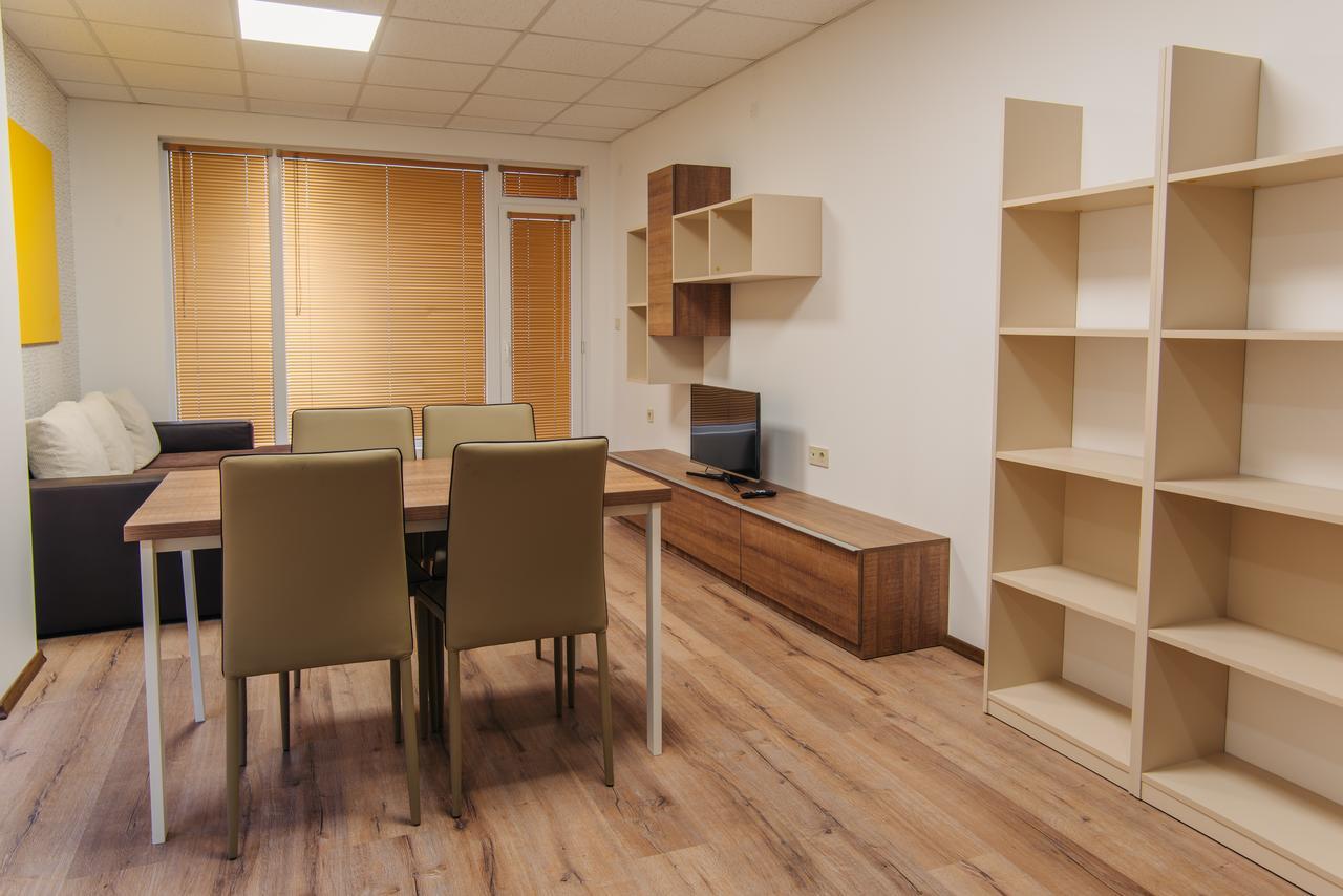 Pansion Storgozia Aparthotel Pleven ภายนอก รูปภาพ