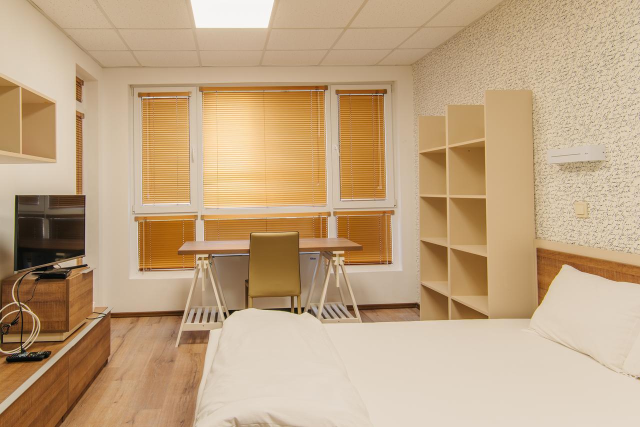 Pansion Storgozia Aparthotel Pleven ภายนอก รูปภาพ