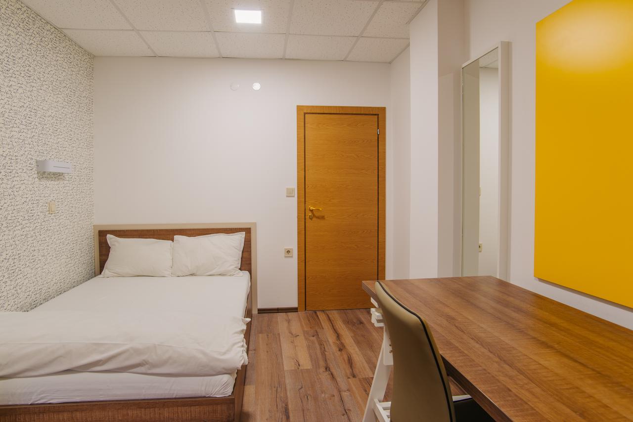 Pansion Storgozia Aparthotel Pleven ภายนอก รูปภาพ