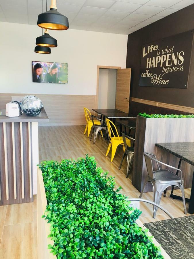 Pansion Storgozia Aparthotel Pleven ภายนอก รูปภาพ