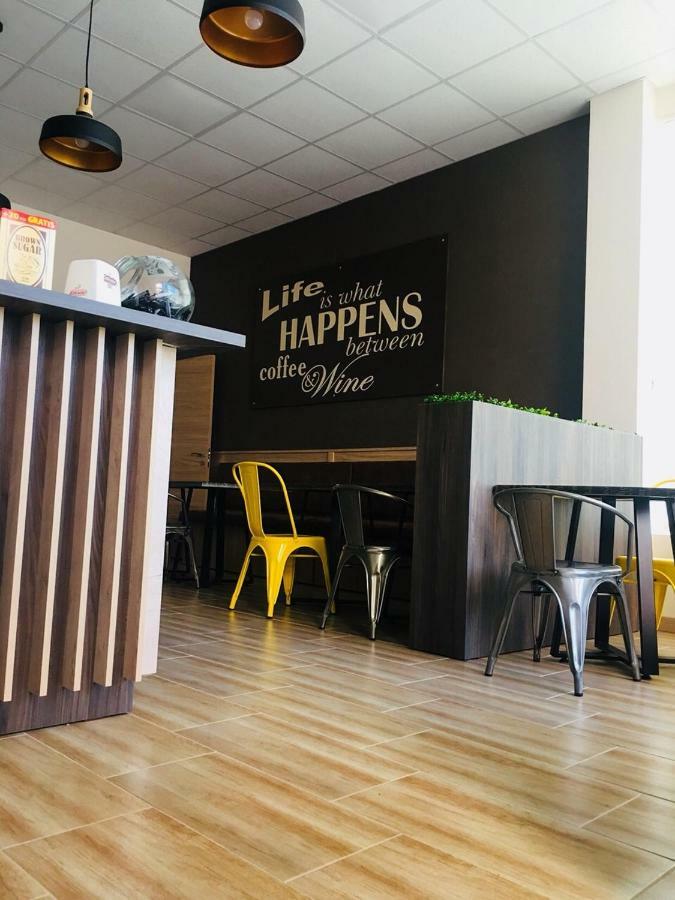 Pansion Storgozia Aparthotel Pleven ภายนอก รูปภาพ